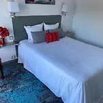 Du Porge Hotel
